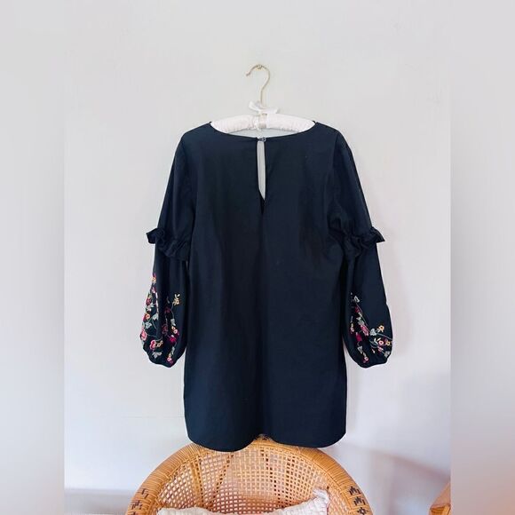 Evereve Braeve Ruffle Sleeve Floral embroidered Dress black size large - Picture 4 of 9